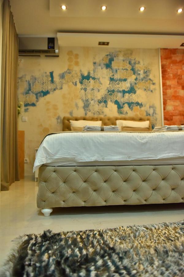 Design Apartment Premium Spa Lux 4 Star "Dubai" Completely Private Wellness & Spa Free Included Sauna & Jacuzzi & Salt Wall & Fire Place & 3D Ceilings & Business Wifi & Netflix & Keyless Code Entry & Full Smart App & Secure 2 Parking Place Ćuprija 外观 照片
