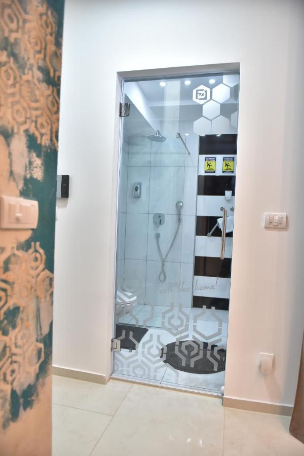 Design Apartment Premium Spa Lux 4 Star "Dubai" Completely Private Wellness & Spa Free Included Sauna & Jacuzzi & Salt Wall & Fire Place & 3D Ceilings & Business Wifi & Netflix & Keyless Code Entry & Full Smart App & Secure 2 Parking Place Ćuprija 外观 照片